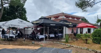 Charlie's café